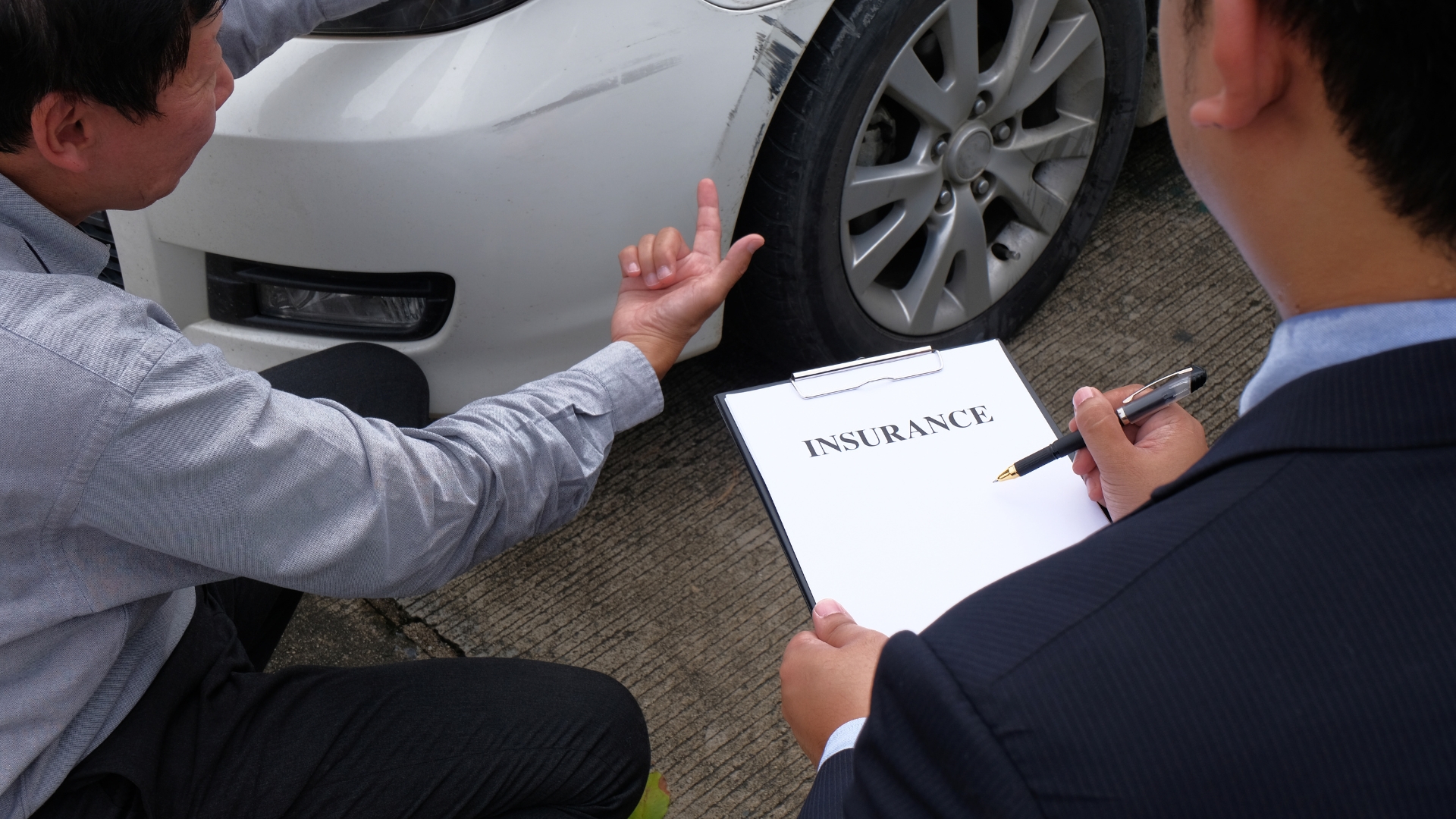Qué hace un perito de seguros?